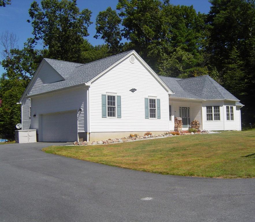56 FOX HOLLOW RD