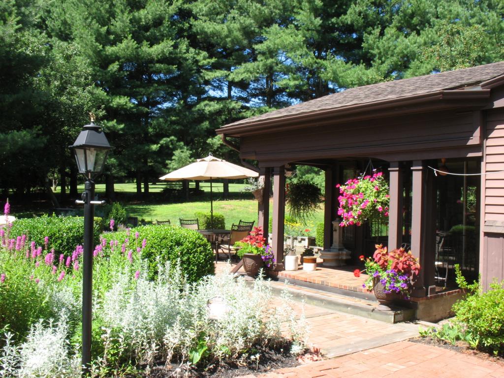 157 ROSEMONT RINGOES RD