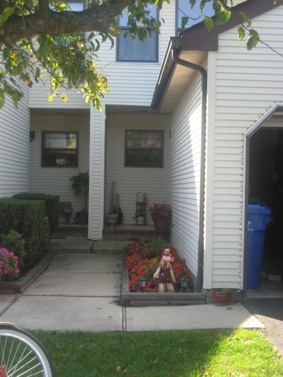 MLS #/Web ID: 2719772