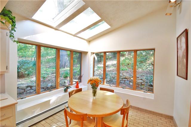 MLS #/Web ID: 2721372