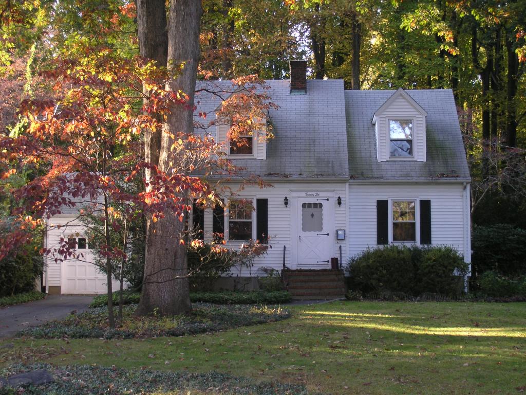 26 GROVE AVE
