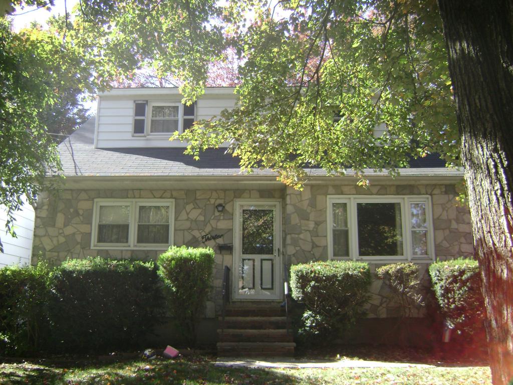 MLS #/Web ID: 2722772