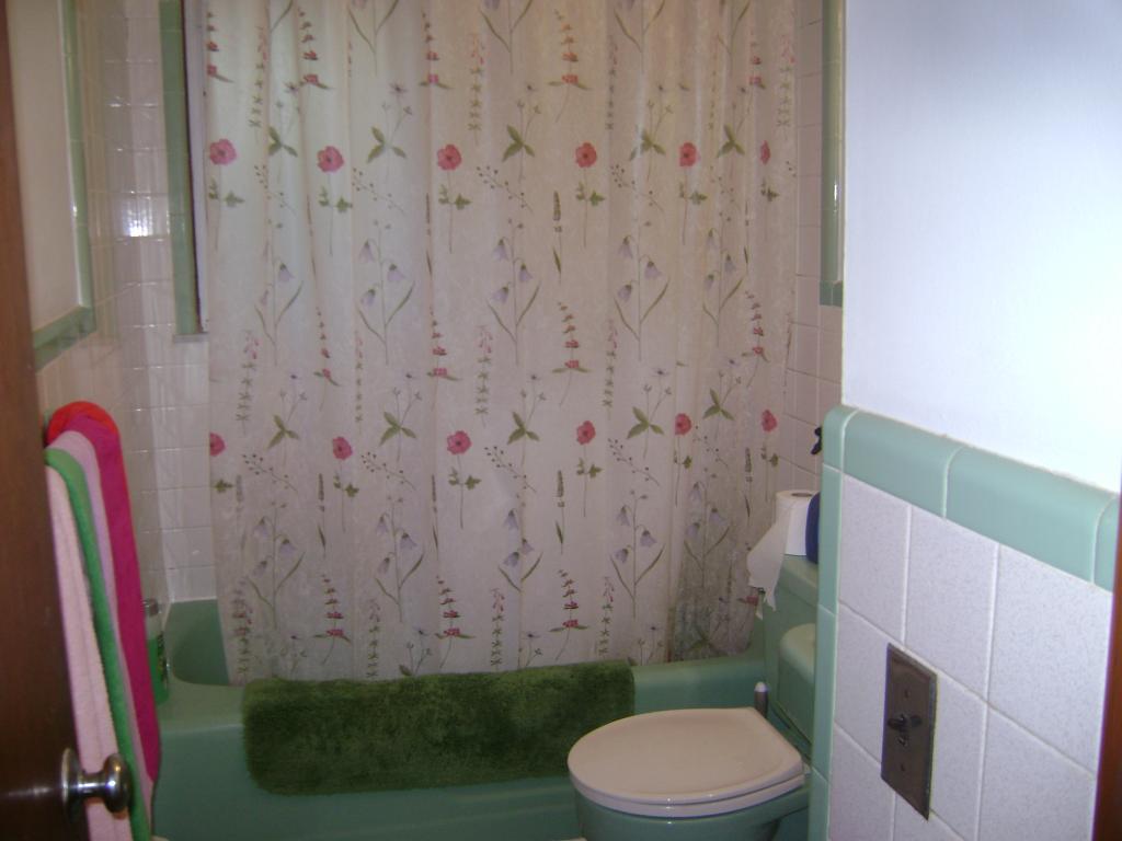 MLS #/Web ID: 2722772