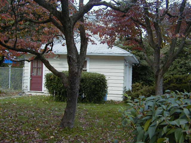 574 LATHROP AVE