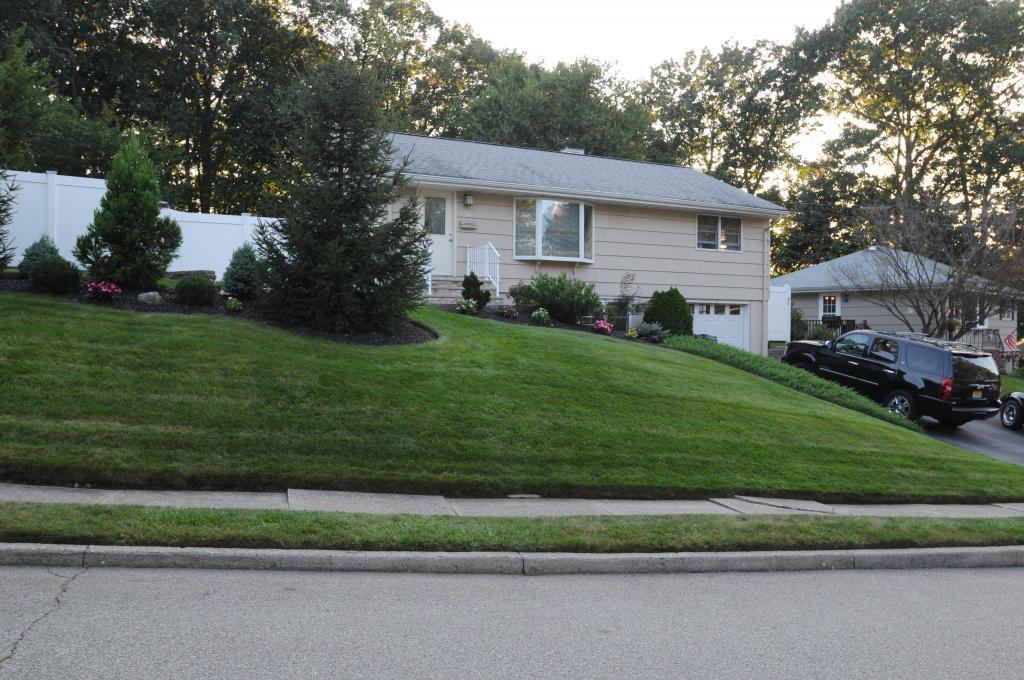 MLS #/Web ID: 2724372
