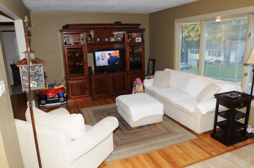 MLS #/Web ID: 2724372