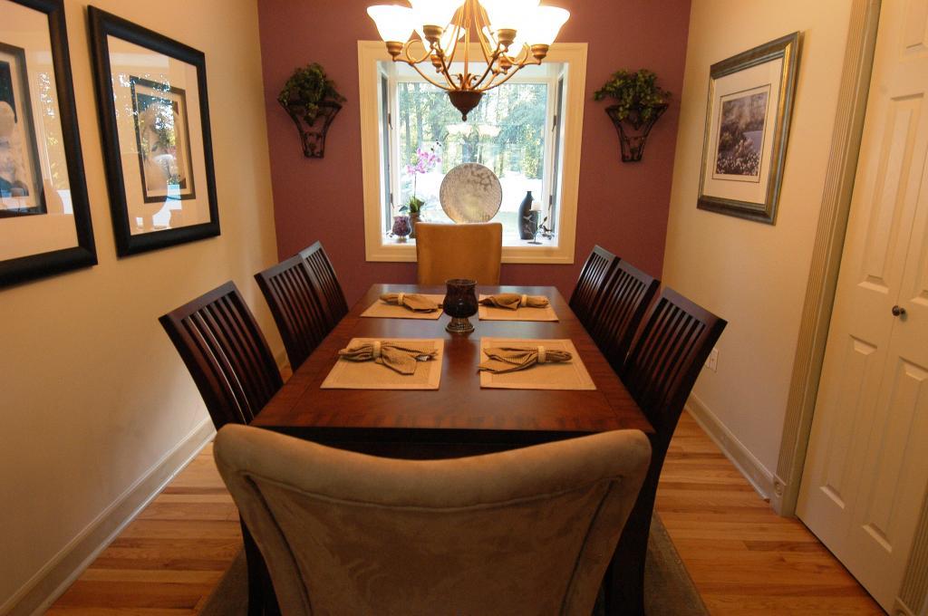 MLS #/Web ID: 2724372