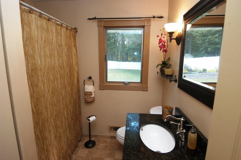 MLS #/Web ID: 2724372