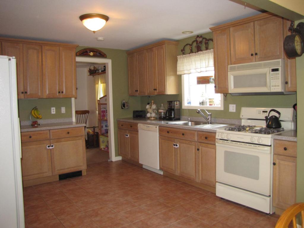 22 MOTT PL