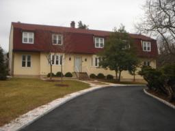 256 BARRINGTON DR