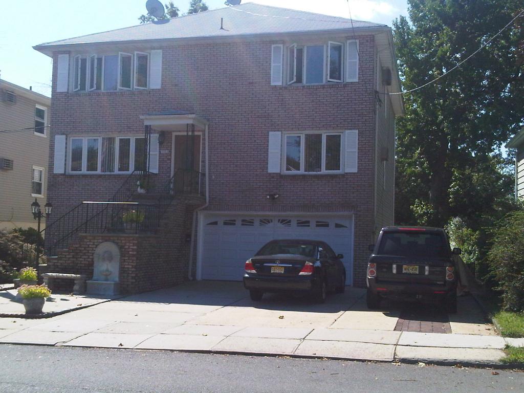 MLS #/Web ID: 2713573