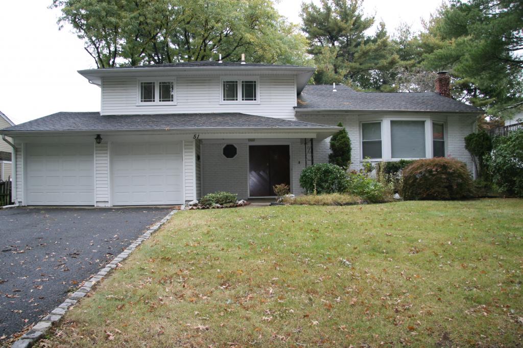 51 SMITHFIELD DR