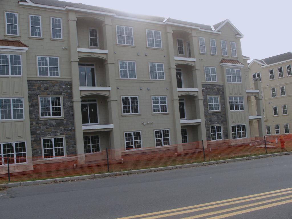 104 COKESBURY RD