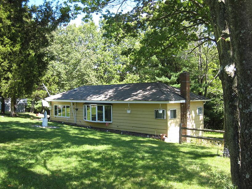 909 THOENIG RD