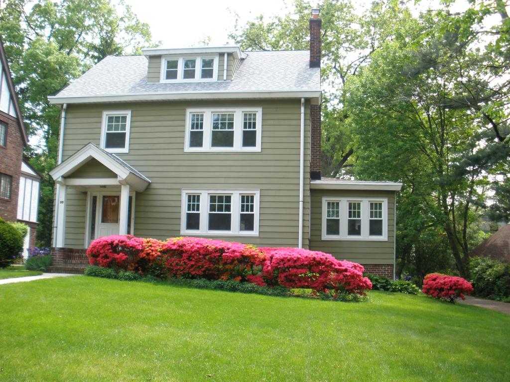 MLS #/Web ID: 2689874