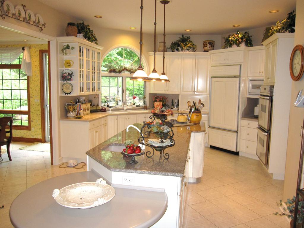 MLS #/Web ID: 2694874