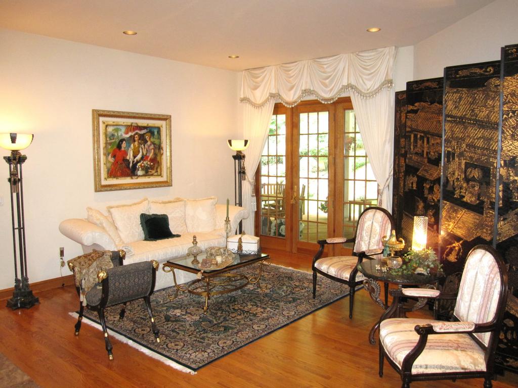 MLS #/Web ID: 2694874