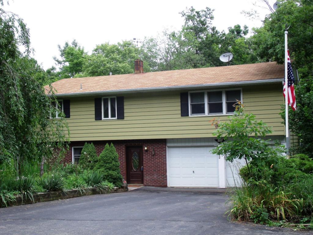 37 Fredon-Greendell Road