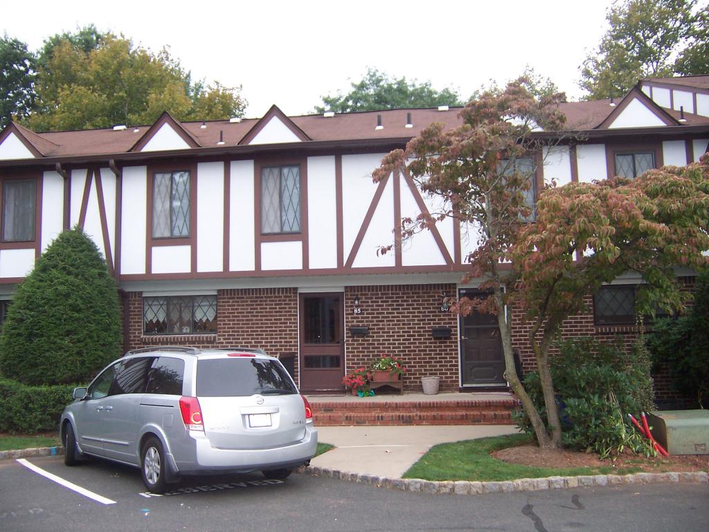 MLS #/Web ID: 2712174