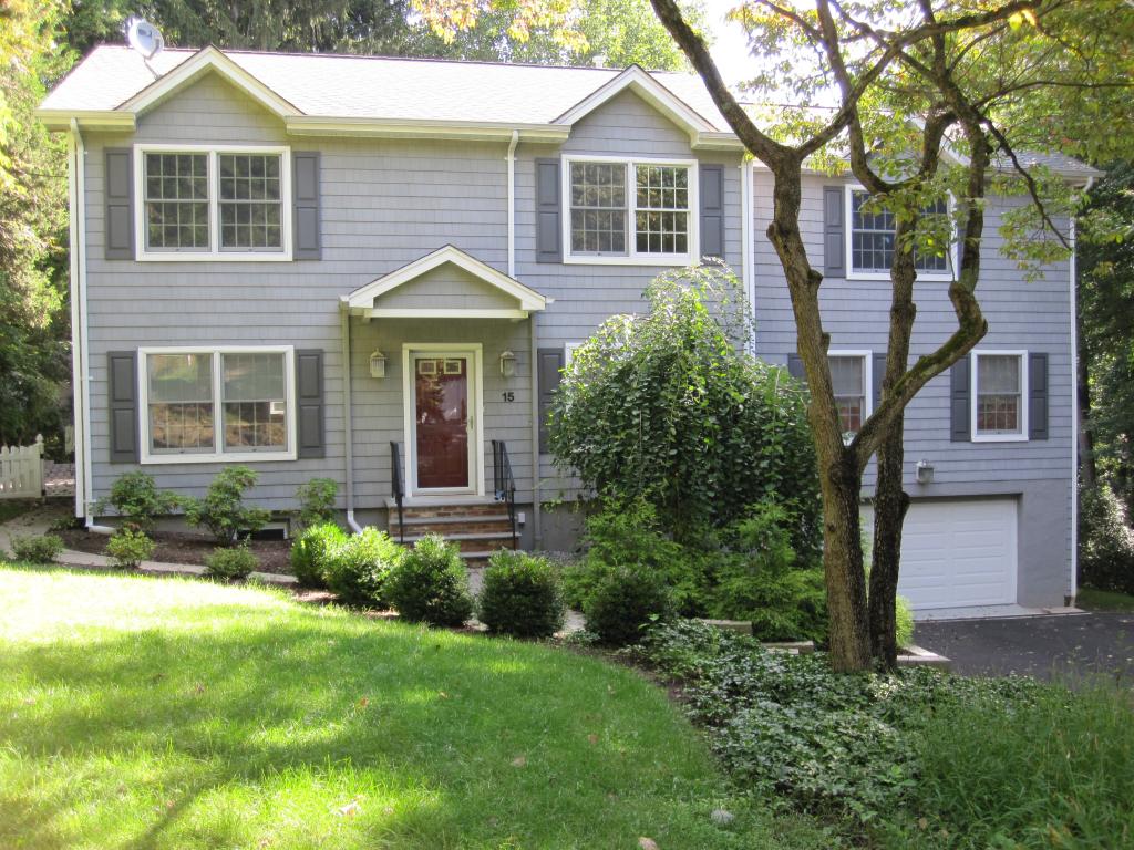 15 NOLA RD