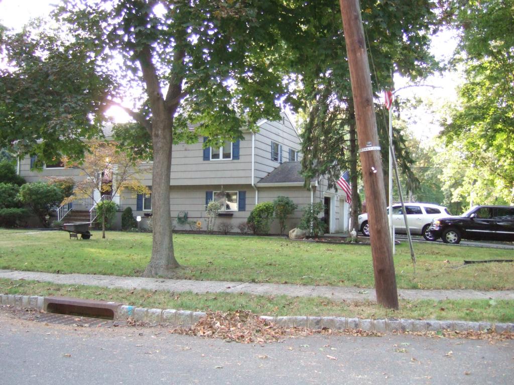 MLS #/Web ID: 2719374