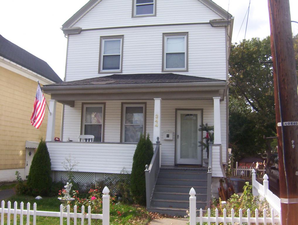 MLS #/Web ID: 2721374