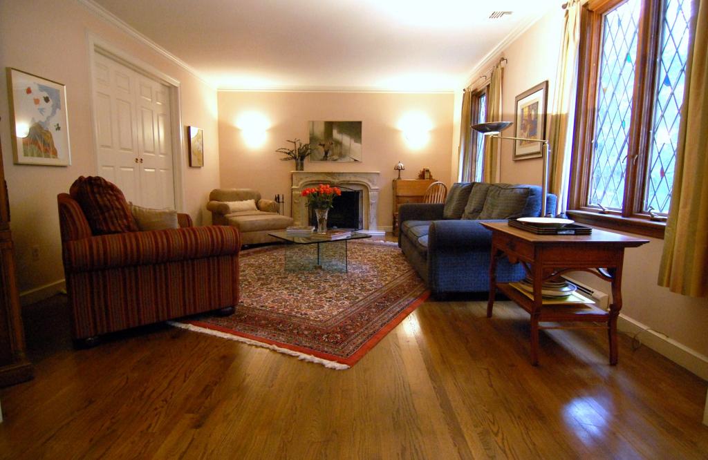384 HIGHVIEW TER