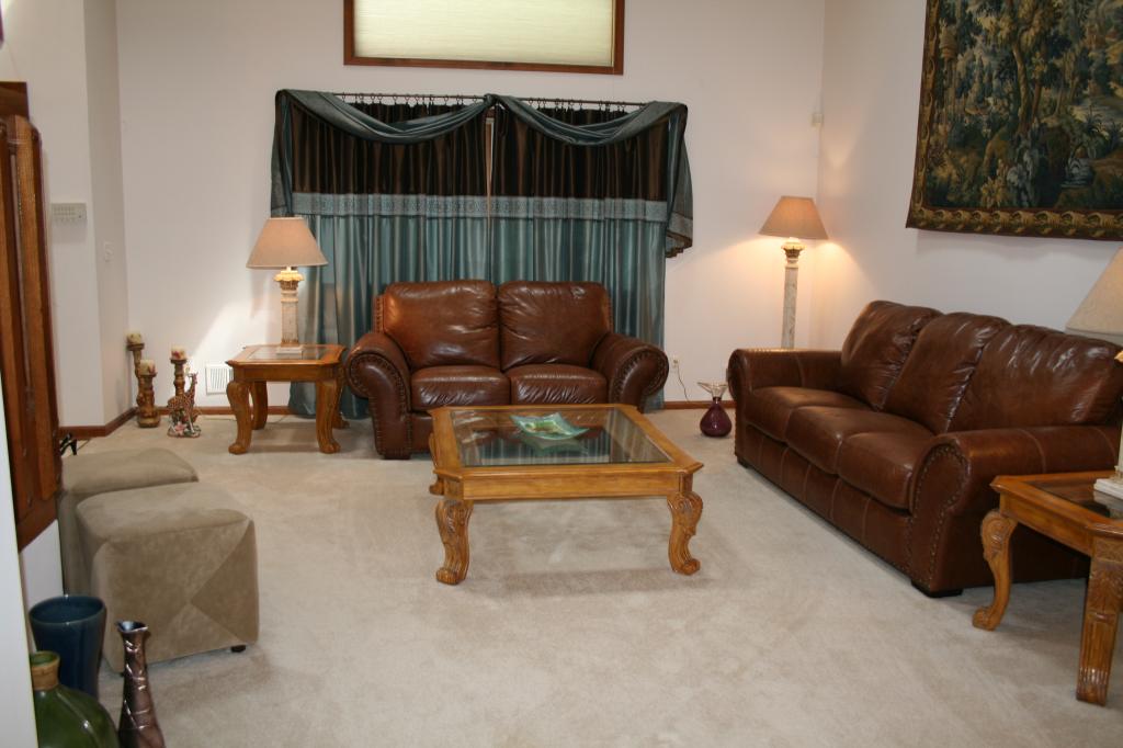 MLS #/Web ID: 2722774