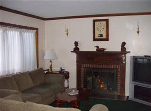 7 RYDER RD