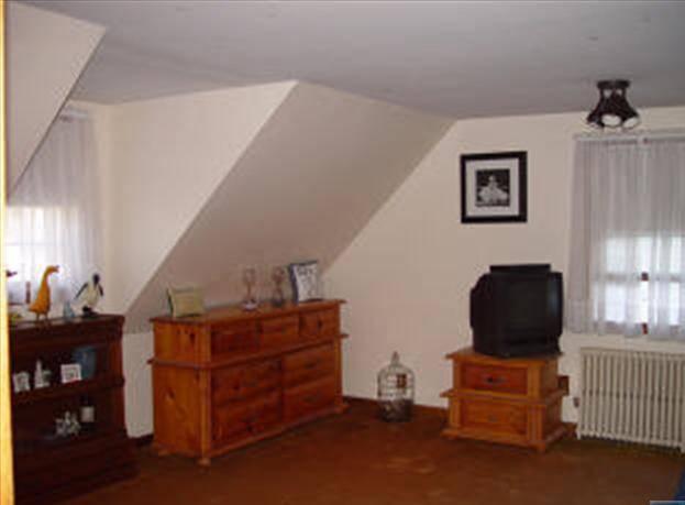 7 RYDER RD