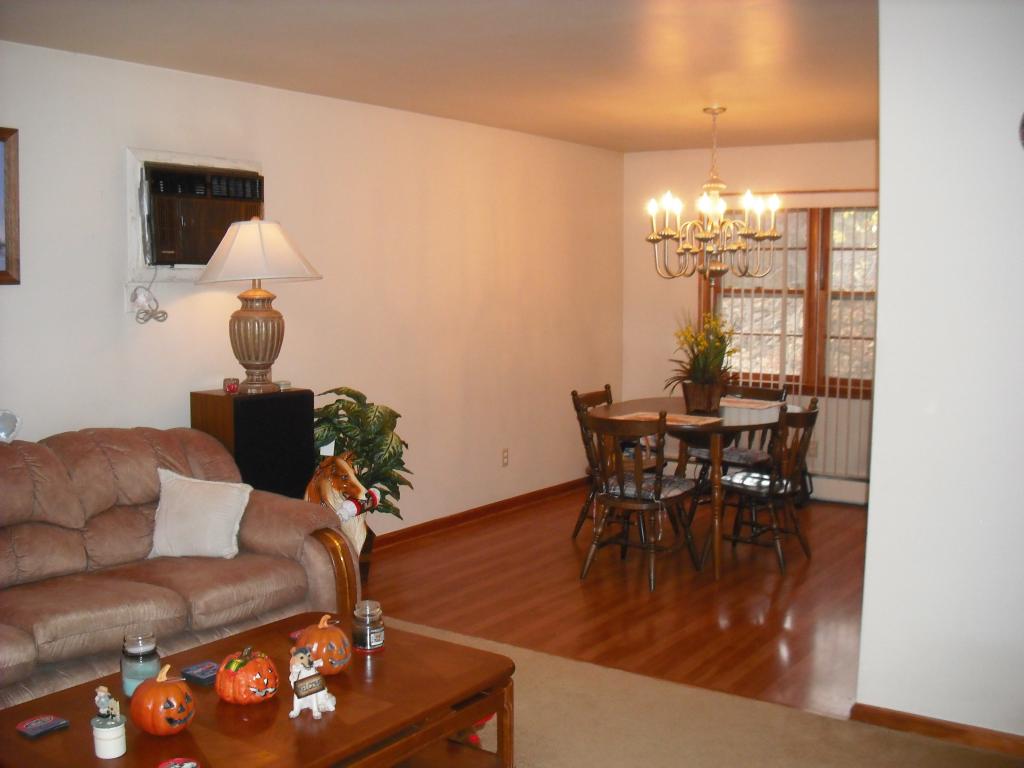 946 HIGH MOUNTAIN RD