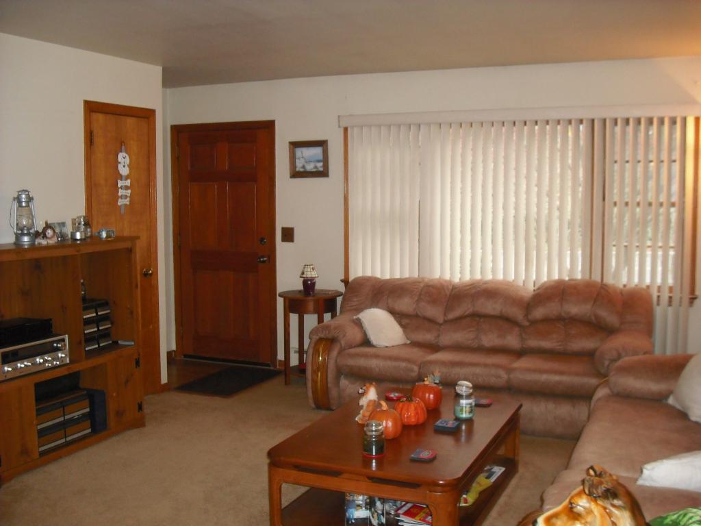 946 HIGH MOUNTAIN RD