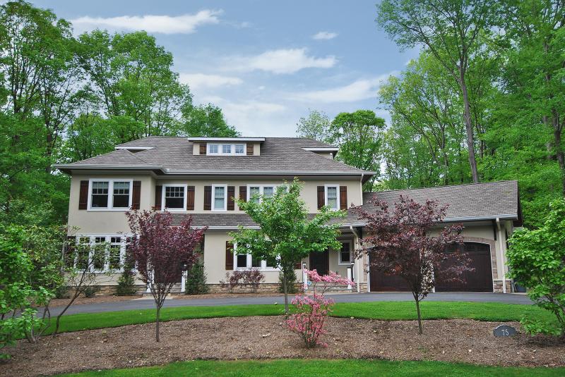 75 CRESTVIEW RD