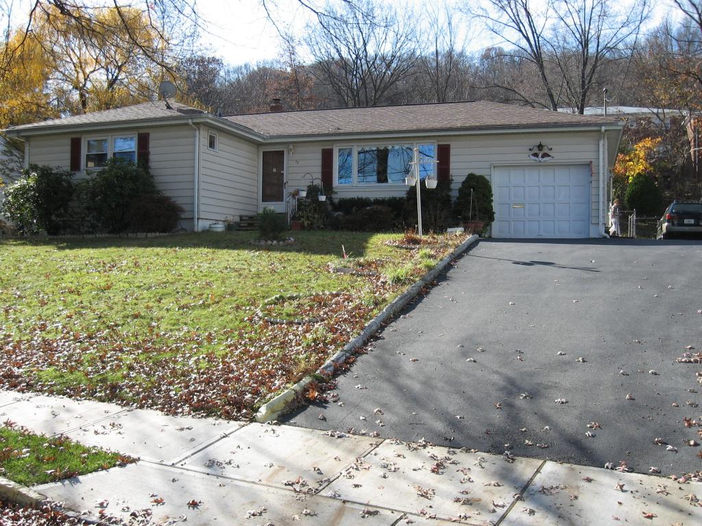 MLS #/Web ID: 2729274