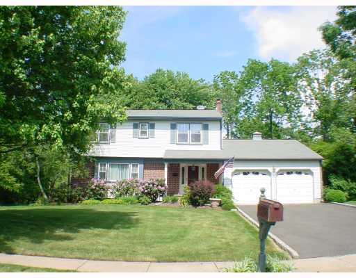 21 CEDAR BROOK DR