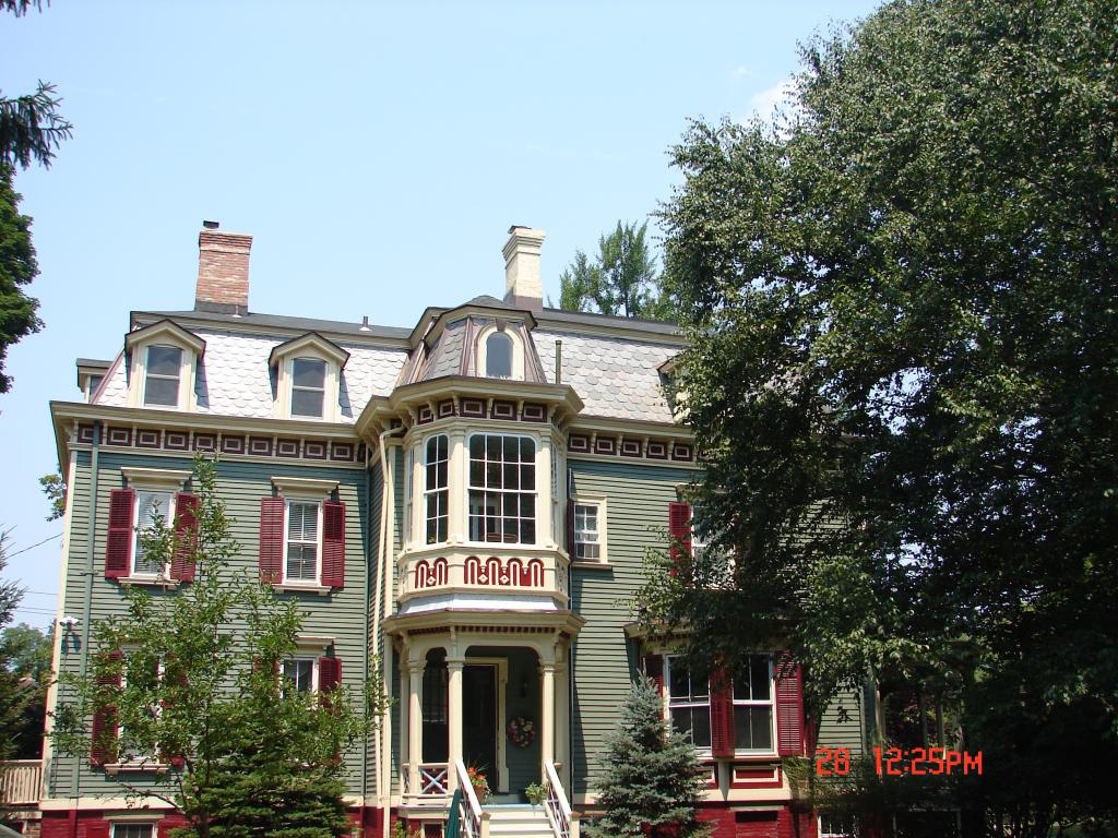 69 MACCULLOCH AVE