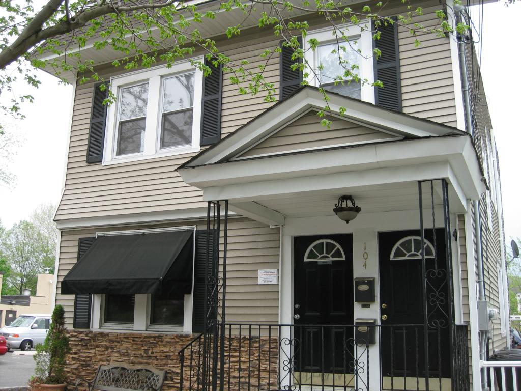 104 MILLBURN AVE