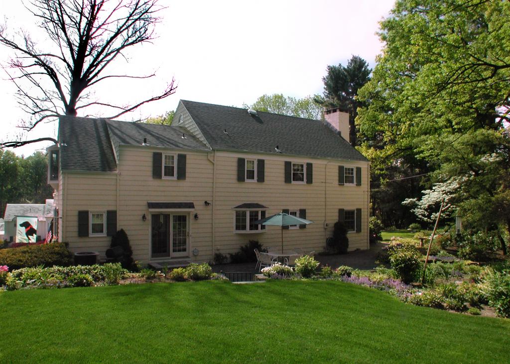 1 FAIRFIELD DRIVE