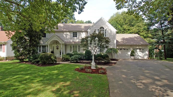 17 Roosevelt Blvd