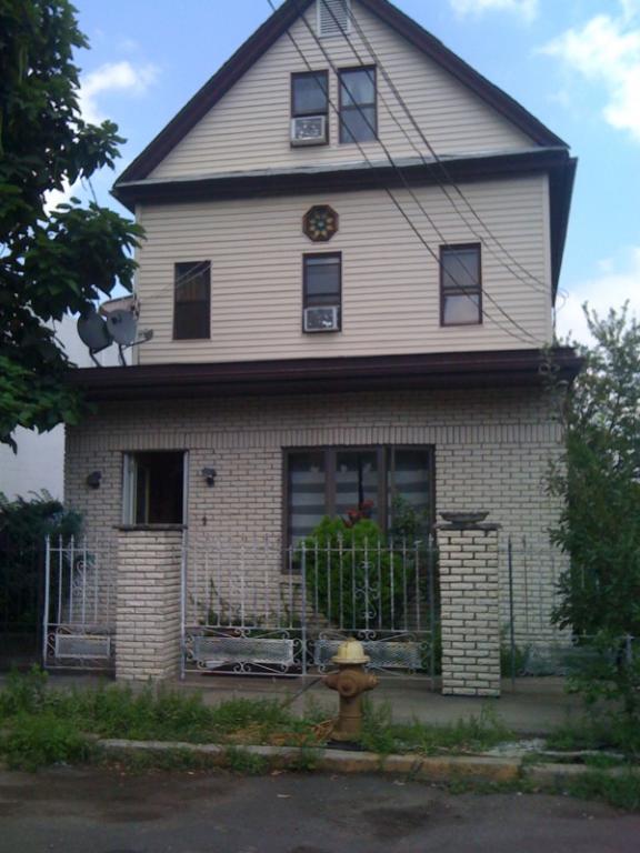 MLS #/Web ID: 2714675