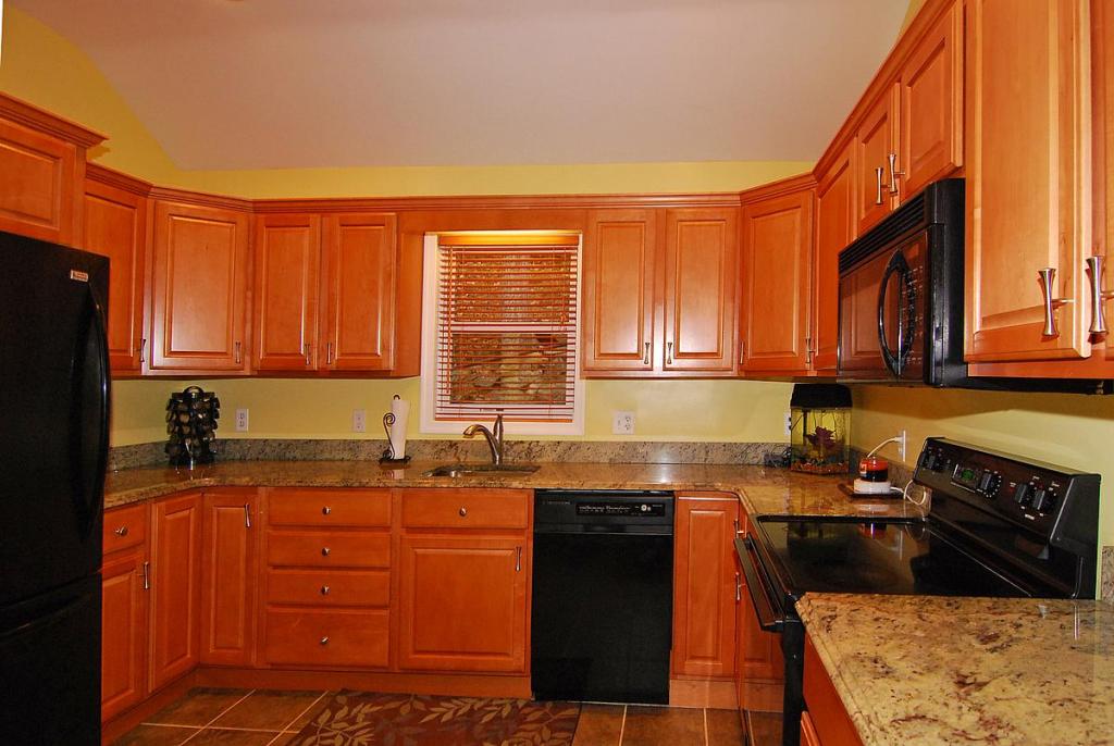 MLS #/Web ID: 2721675