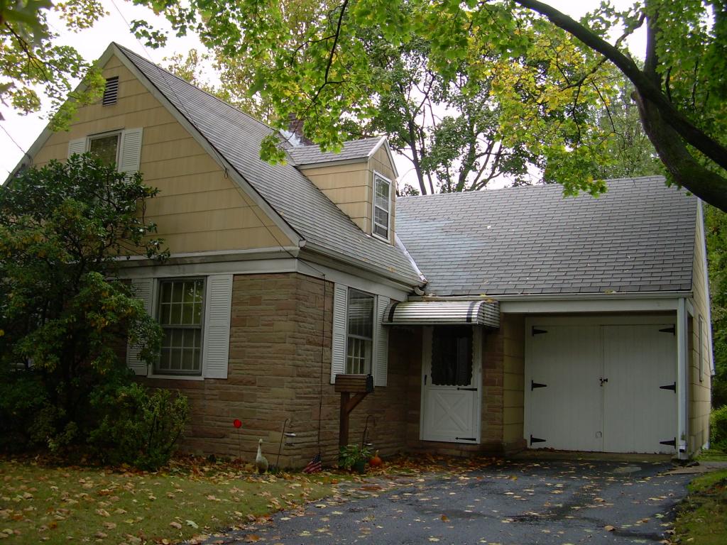 MLS #/Web ID: 2722375