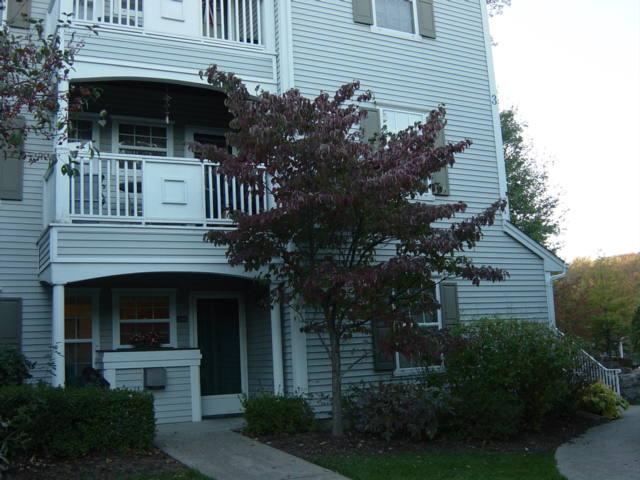 306 CHATFIELD DR