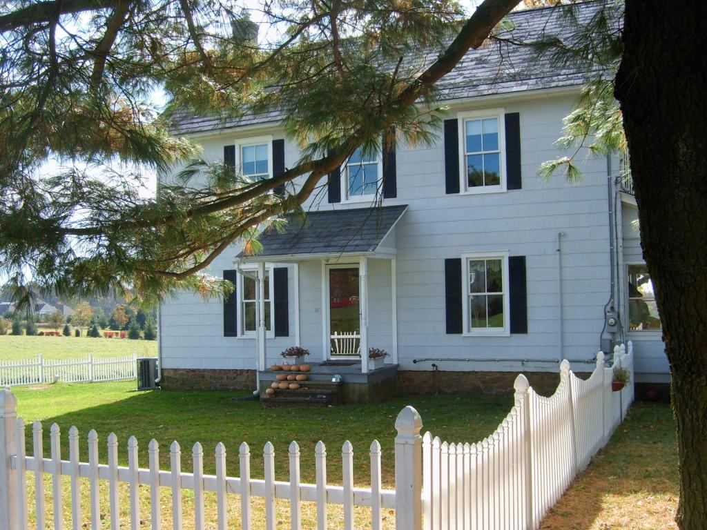 6 PLEASANT VIEW MANOR RD