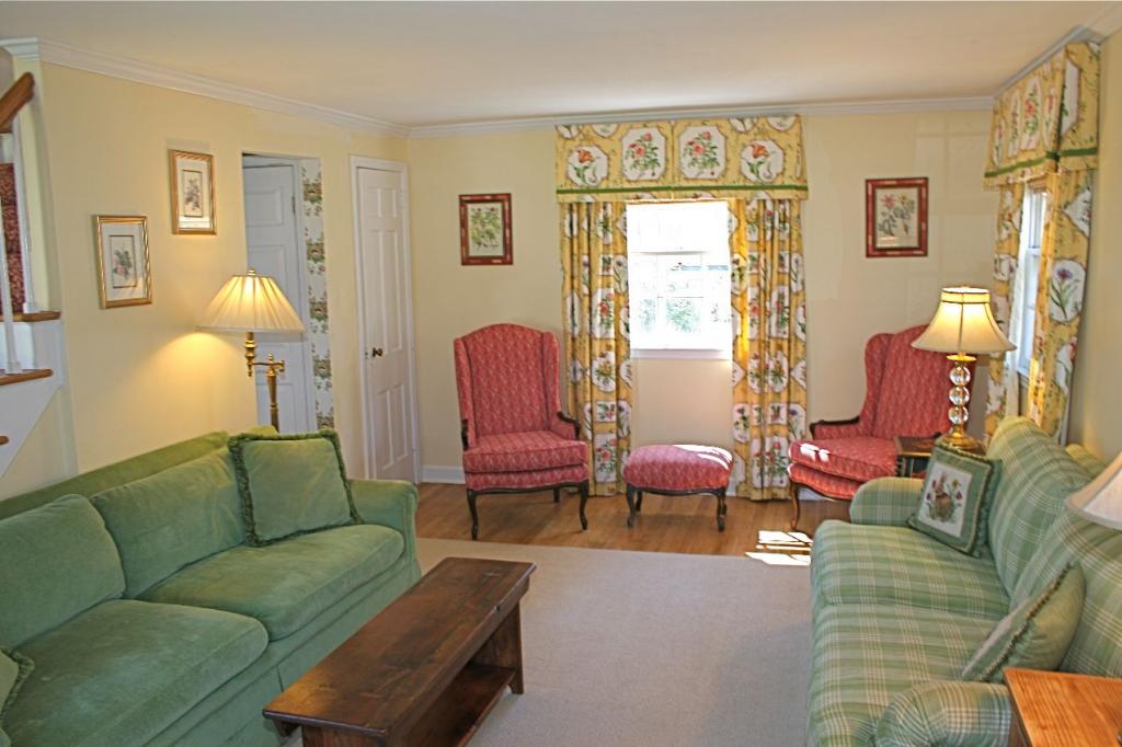MLS #/Web ID: 2724775