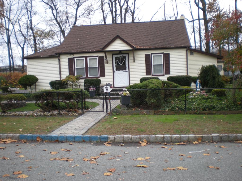 51 ALDINE RD