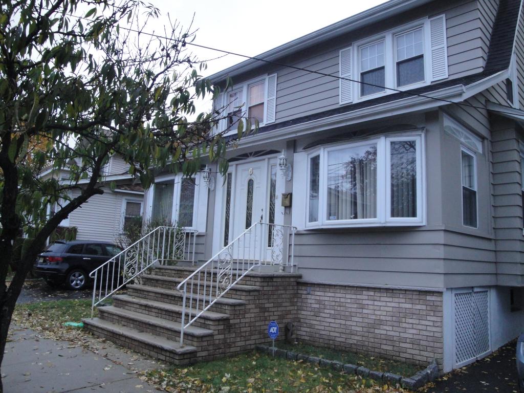 6 N 16TH ST