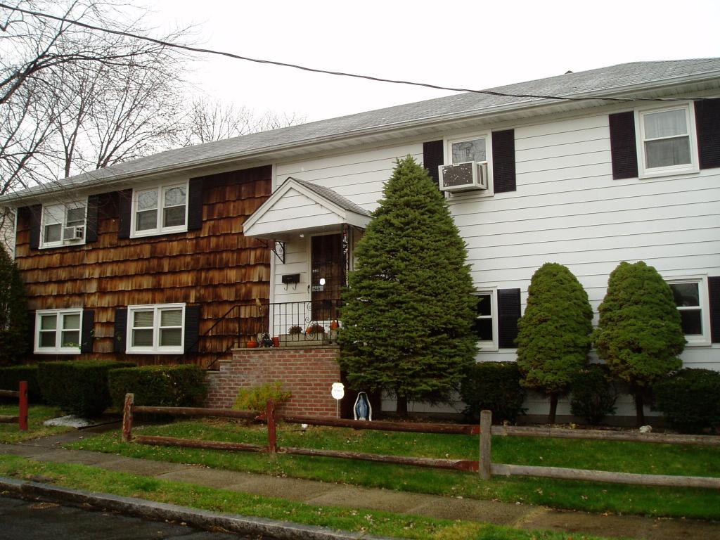 MLS #/Web ID: 2729075