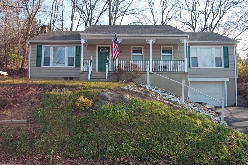 MLS #/Web ID: 2729475
