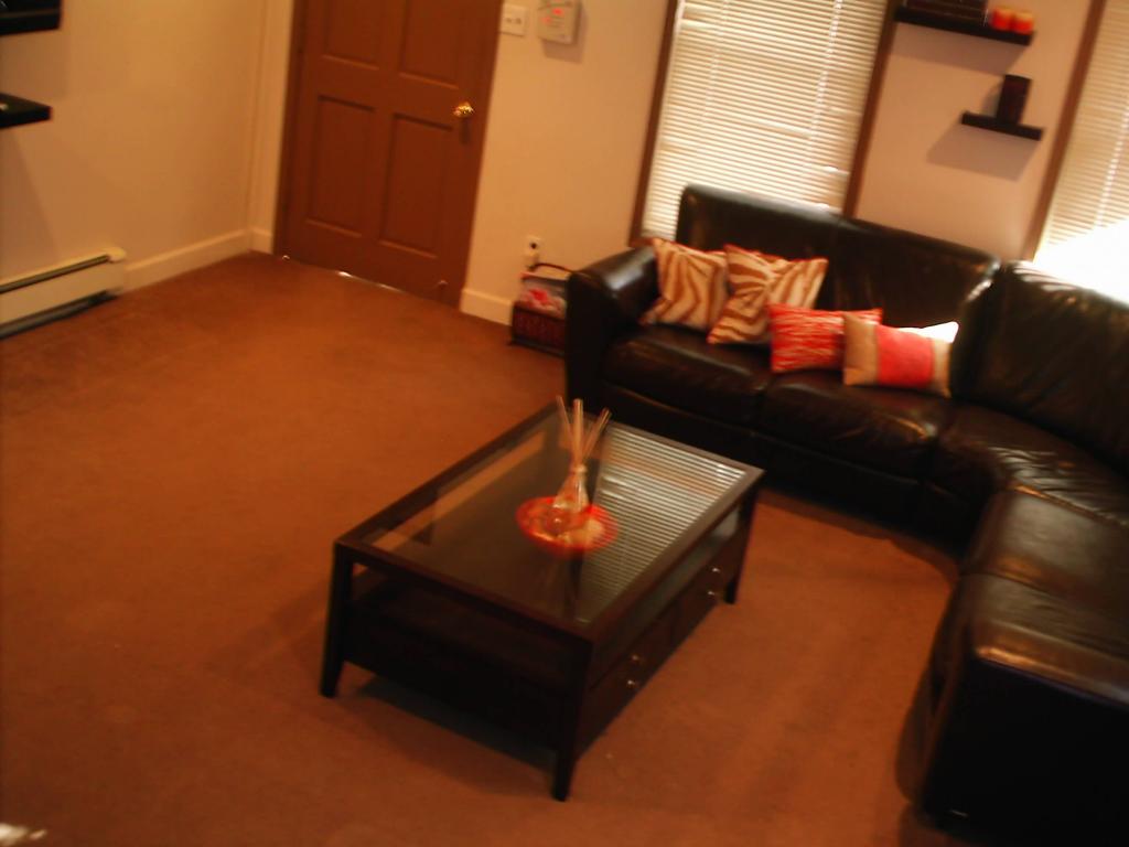MLS #/Web ID: 2640376